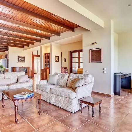 Eremia Holiday home Pastida